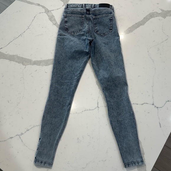 FITJEANS Contour - Acid Wash SMALL - Picture 4 of 7